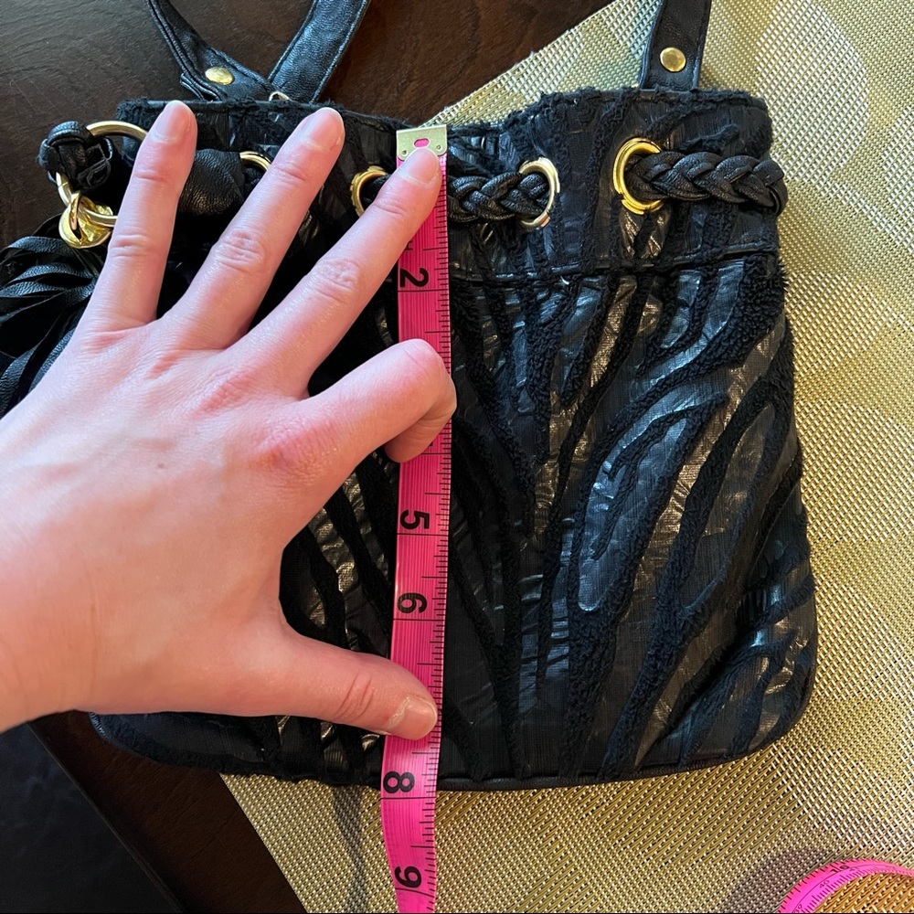 Braciano black crossbody purse with tassel - Picture 6 of 8